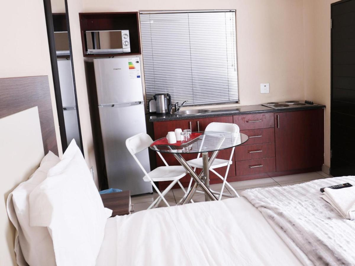 Eagle Nest Luxury Accommodation Roodepoort Eksteriør billede