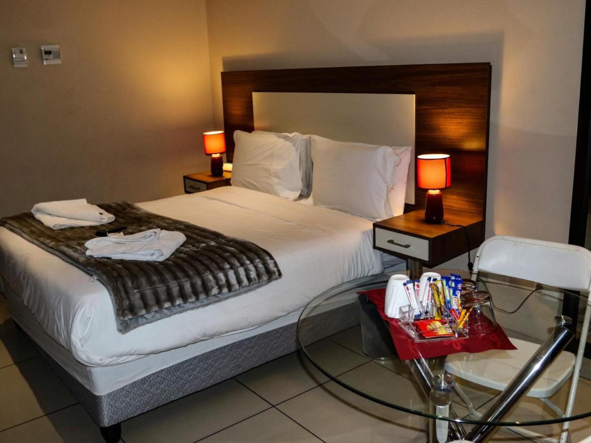 Eagle Nest Luxury Accommodation Roodepoort Eksteriør billede