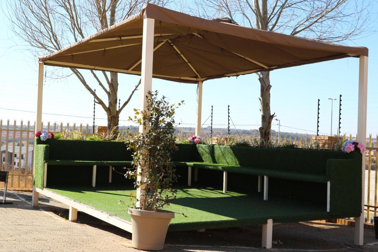 Eagle Nest Luxury Accommodation Roodepoort Eksteriør billede
