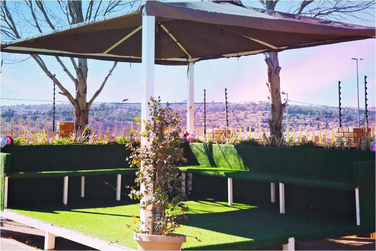 Eagle Nest Luxury Accommodation Roodepoort Eksteriør billede