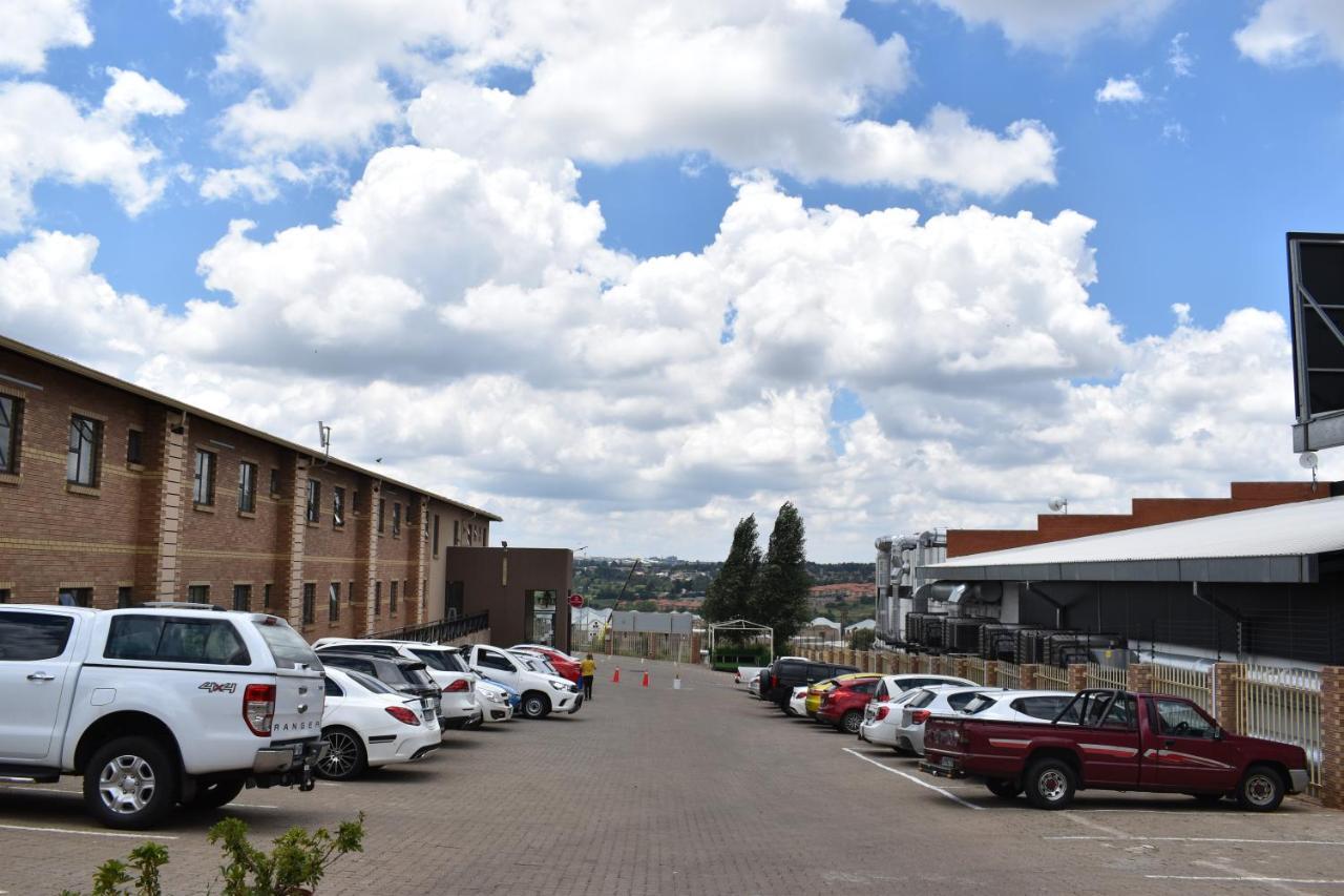 Eagle Nest Luxury Accommodation Roodepoort Eksteriør billede