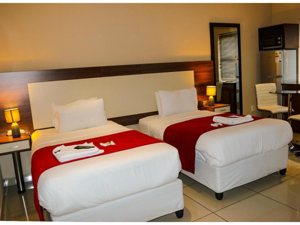 Eagle Nest Luxury Accommodation Roodepoort Eksteriør billede