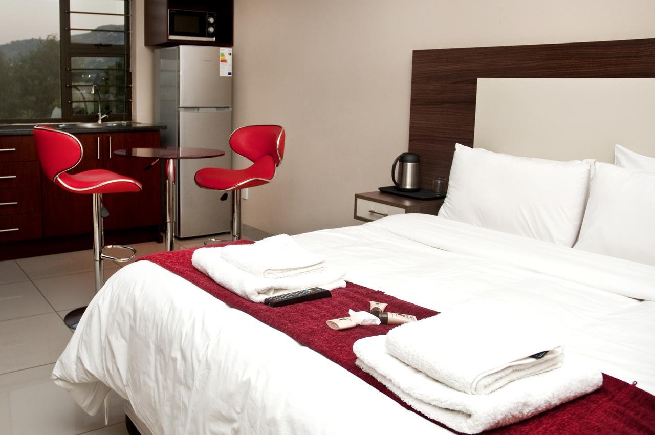 Eagle Nest Luxury Accommodation Roodepoort Eksteriør billede