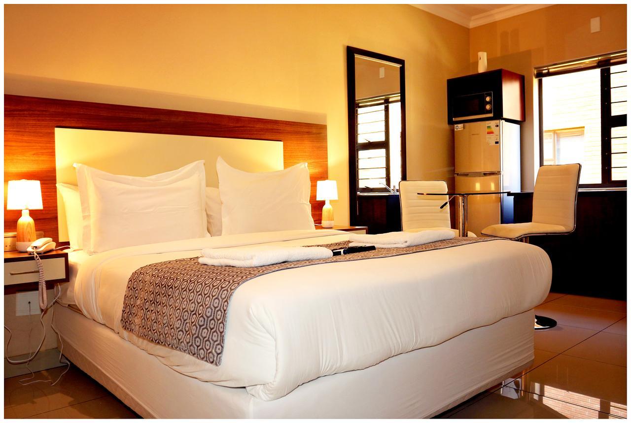 Eagle Nest Luxury Accommodation Roodepoort Eksteriør billede